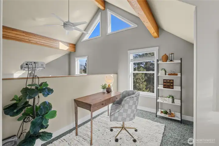Loft/office