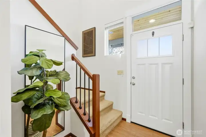 Foyer & coat closet as you walk into the home.