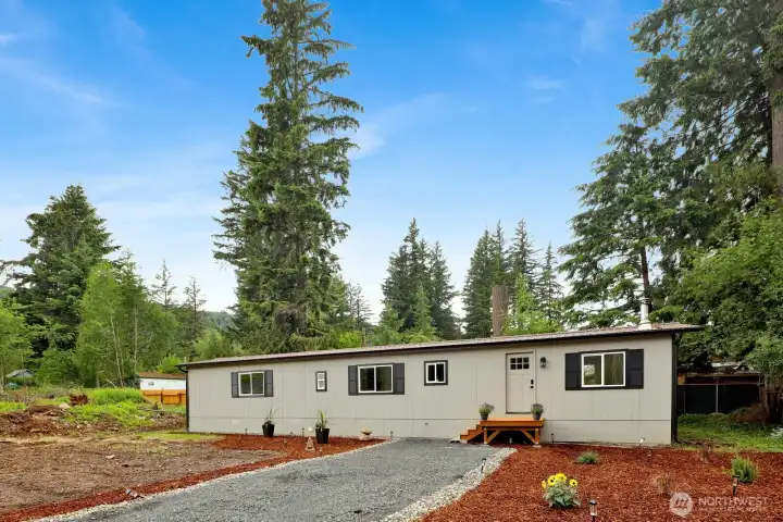 Fully remodeled 2 bed, 2 bath manufactured home on its own 1/4-acre lot—no HOA and no space rent. Fully remodeled 2 bed, 2 bath manufactured home on its own 1/4-acre lot—no HOA and no space rent.