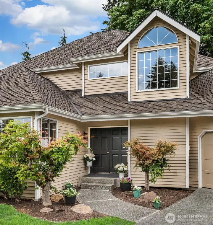 Bothell Home Located Walking Distance to Downtown Bothell