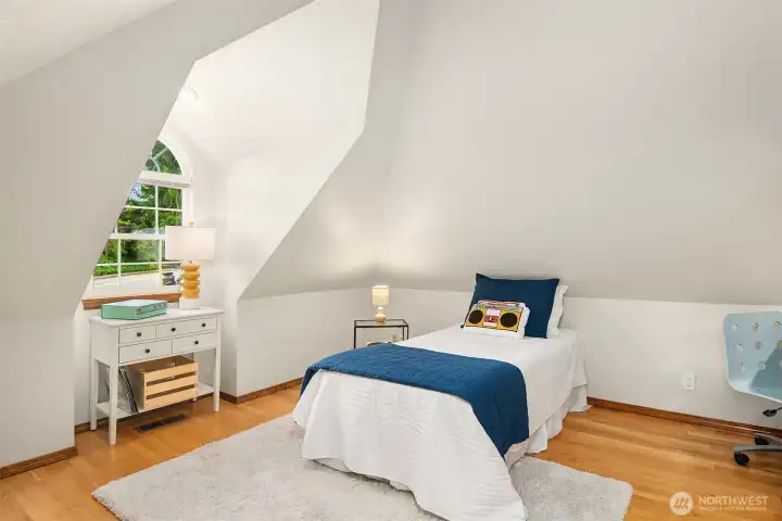ADU - Studio Suite - Bedroom #5- Above the Garage