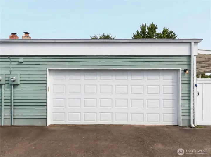 Spacious 2 car garage