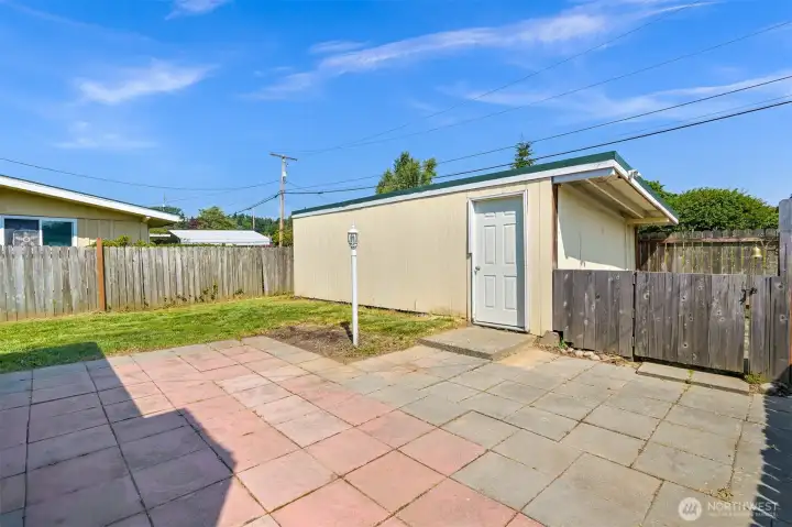 Converted Garage for storage (Easy to convert back to single car)
