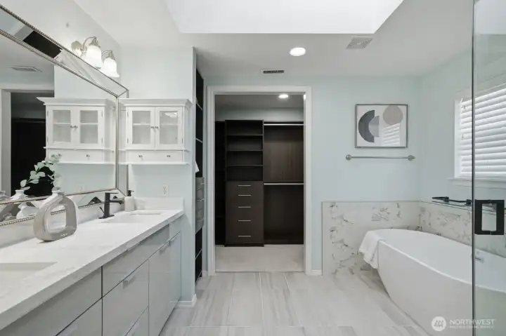 Dreamy primary bath with stand alone soaking tub. Dreamy primary bath with stand alone soaking tub.
