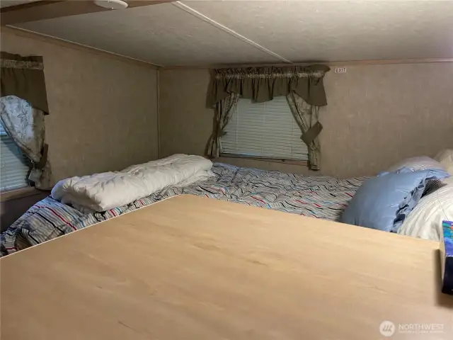 Photo of the loft upstairs