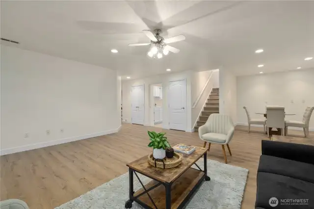 flex space leading to utility room and bedrooms