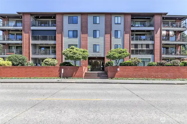 Fantastic community, amazing location.