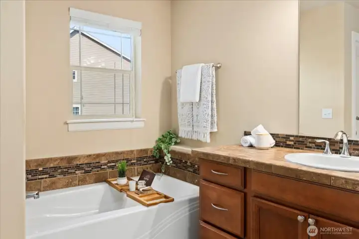 soaking tub