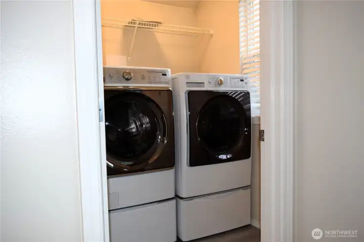 Kenmore Elite washer/dryer stay with the home