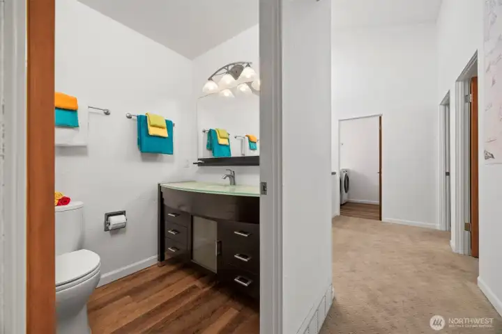 full bathroom off hallway
