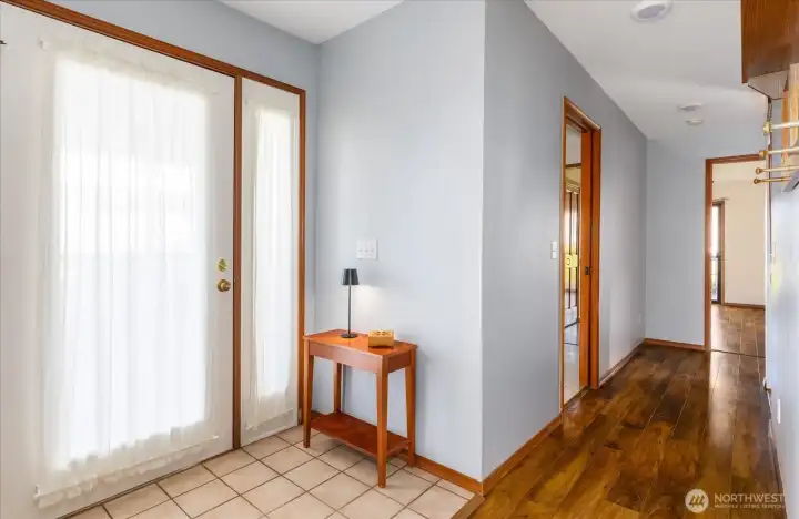 Welcome! Entry foyer