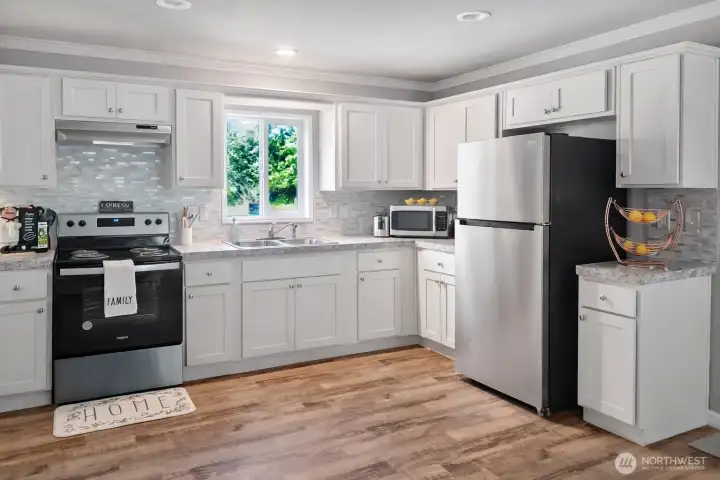 amazing kitchen with shaker cabinets