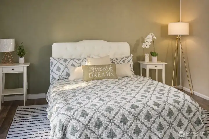 Primary bedroom extremely big