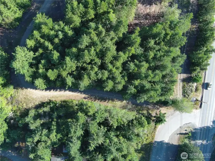 Driveway to the view homesite.