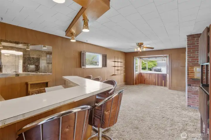 Bonus Room with Wet Bar- Perfect for Entertaining!