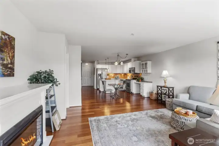 Large, open concept living area right off kitchen - perfect for hosting Large, open concept living area right off kitchen - perfect for hosting