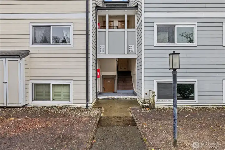 Close to parks and recreation nearby! Lots of things to do in the area! Close to parks and recreation nearby! Lots of things to do in the area!