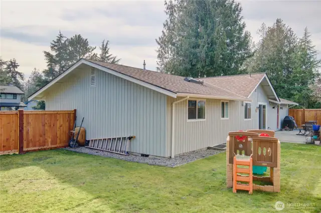Fully fenced back yard