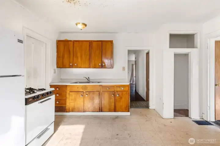 Upper level unit 1