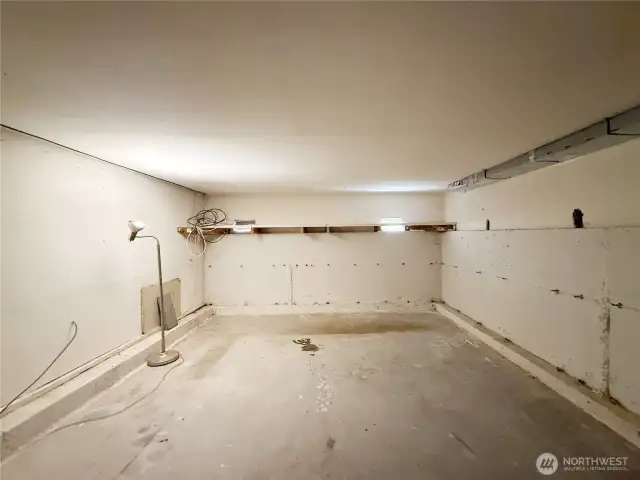 Storage / access to crawl space on the left.