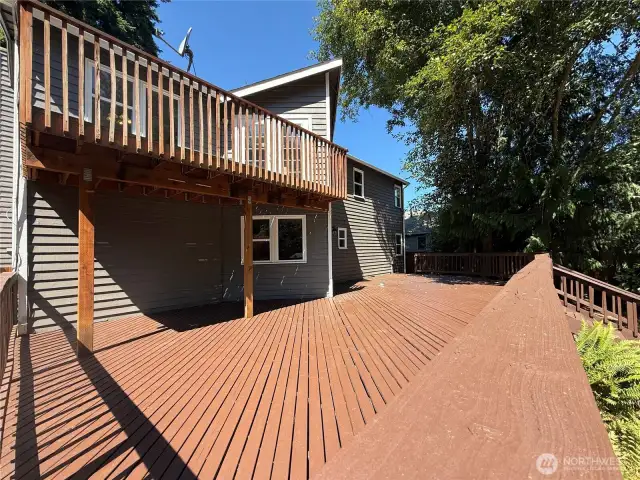 2nd view of back deck
