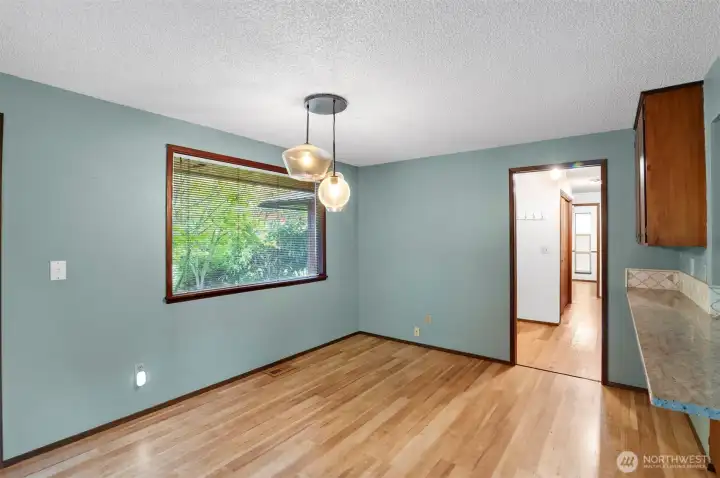 Eating area in the kitchen.