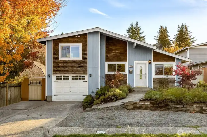 Beautiful updated split-level home for sale in North Tacoma near Proctor District — 4612 N 21st St, Tacoma, WA 98406. Features include modern exterior design, attached garage, landscaped front yard, large windows, and easy access to local parks, schools, shopping, restaurants, hospitals, restaurants, and Ruston Way, oceanfront, Puget Sound. Great opportunity for buyers seeking a well-maintained Tacoma home in a desirable neighborhood with no HOA!
