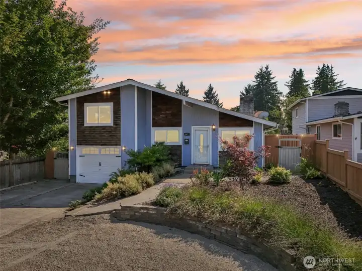 Beautiful updated split-level home for sale in North Tacoma near Proctor District — 4612 N 21st St, Tacoma, WA 98406. Features include modern exterior design, attached garage, landscaped front yard, large windows, and easy access to local parks, schools, shopping, restaurants, hospitals, restaurants, and Ruston Way, oceanfront, Puget Sound. Great opportunity for buyers seeking a well-maintained Tacoma home in a desirable neighborhood with no HOA!