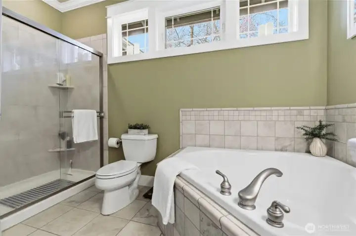 5 piece primary bathroom