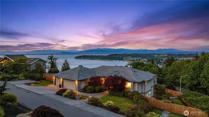 Stunning Custom View Home on NW Camano Island~