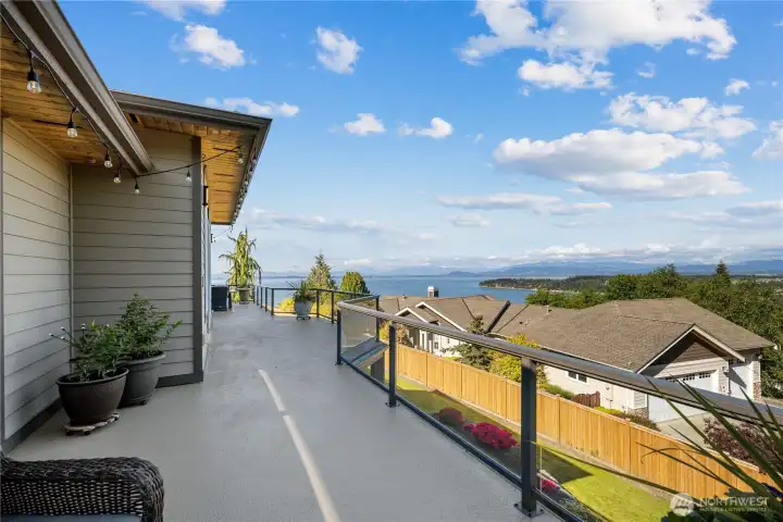 New Solid Deck Coating and Glass Rail~