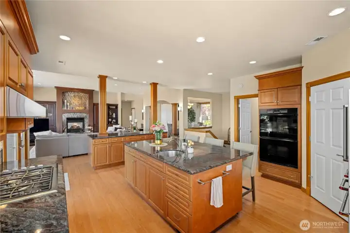 Dual Ovens, Plenty of Cabinets, Room to Gather~