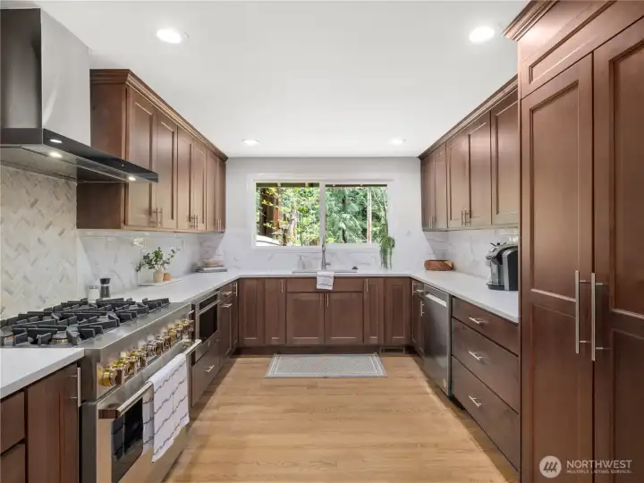 You're going to simply fall in love with this kitchen.