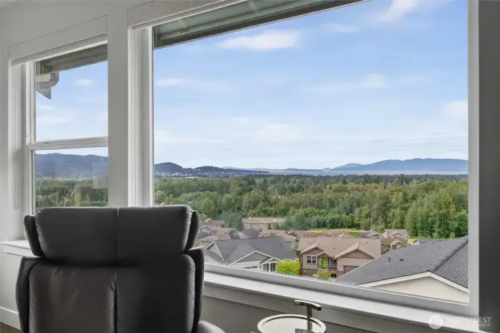 Can you imagine waking up to this view every morning? Can you imagine waking up to this view every morning?