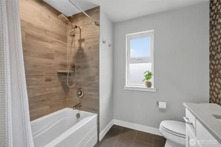 Upper bathroom Upper bathroom
