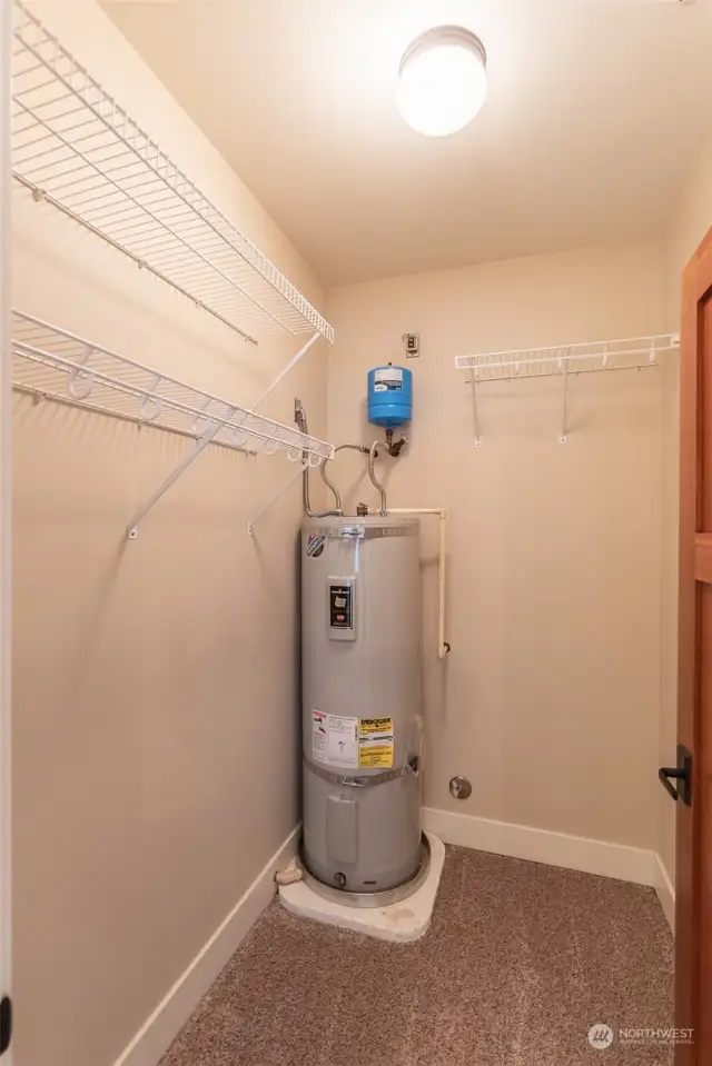 walk-in closet