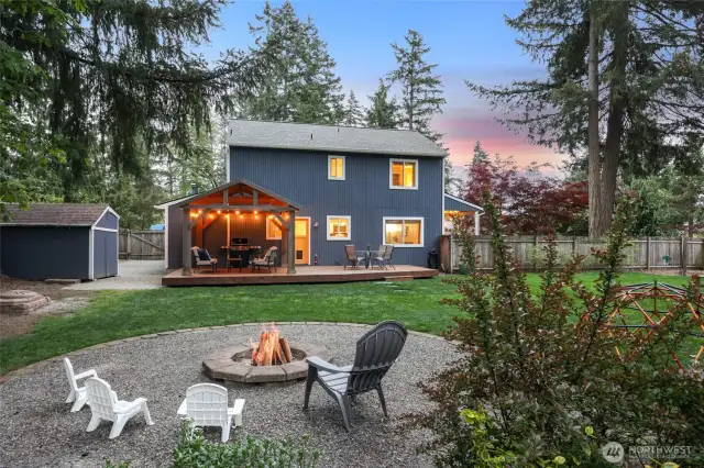 Firepit for your s'mores!