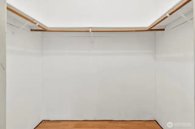 Walk-in Closet