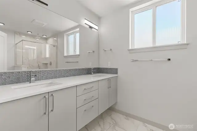 Primary bath