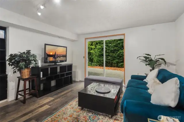 MIL Living Room