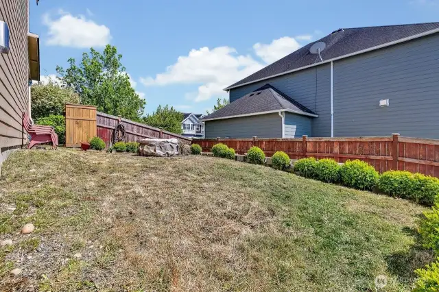 The side yards on this house are perfect for games