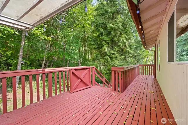 Wrap around deck