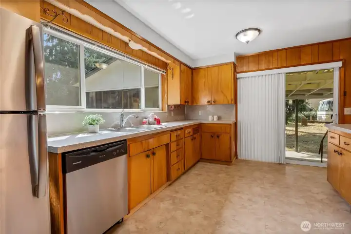Bright Kitchen
