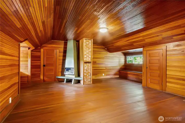 Upstairs bedroom