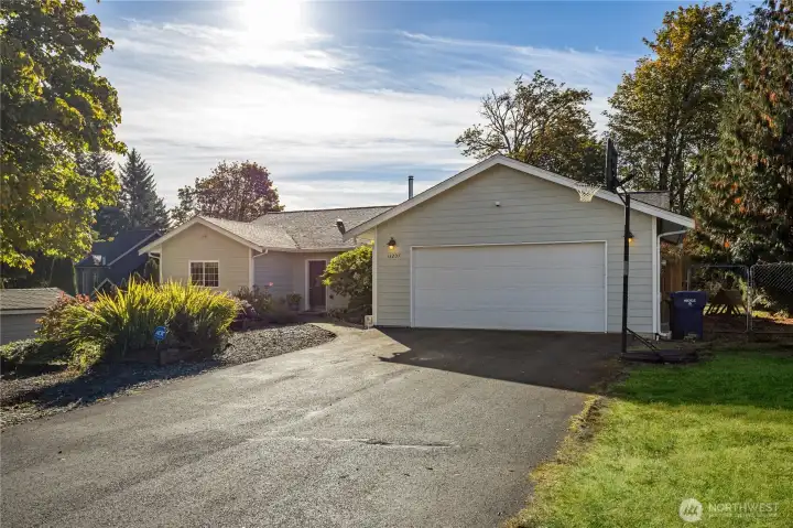 Loads of energy efficient features: radiant slab heat, structurally integrated wall panels, and raised heel trusses for increased attic insulation.