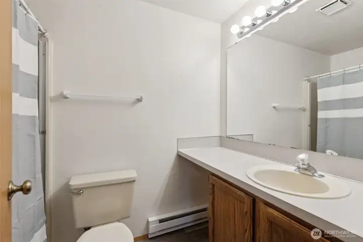 Full Guest Bathroom