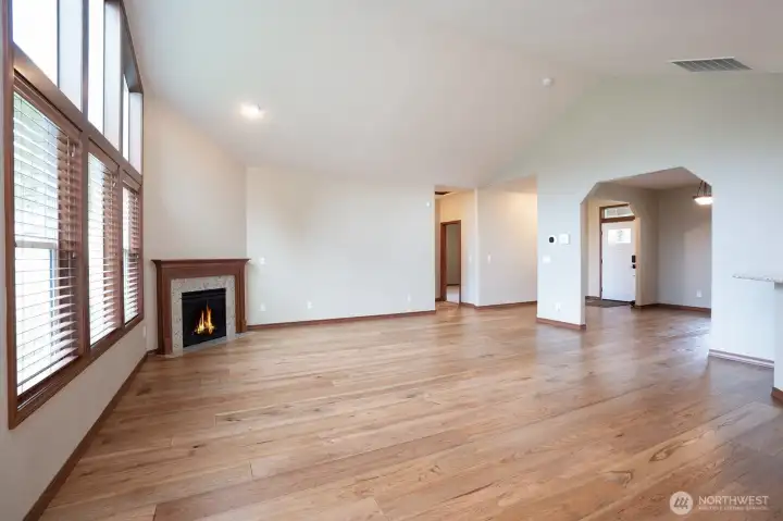 livingroom/greatroom view toward the entry.