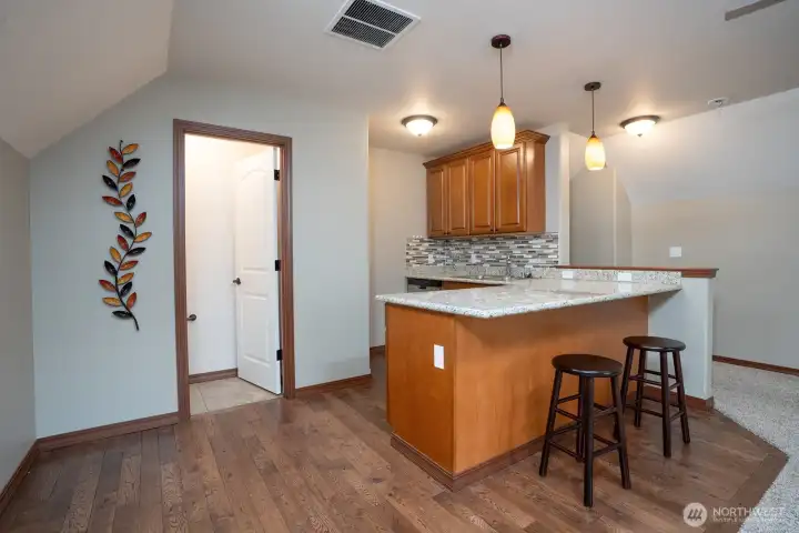 bonus room mini wetbar