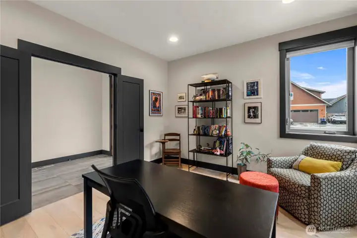 Den/Office/Bonus Room