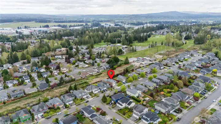 Buffer zone behind provides a feeling of spacious privacy!